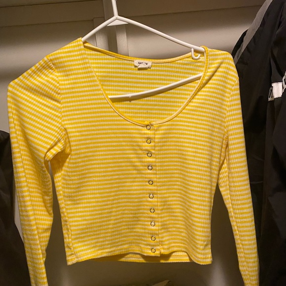Yellow long sleeve top - Picture 3 of 4